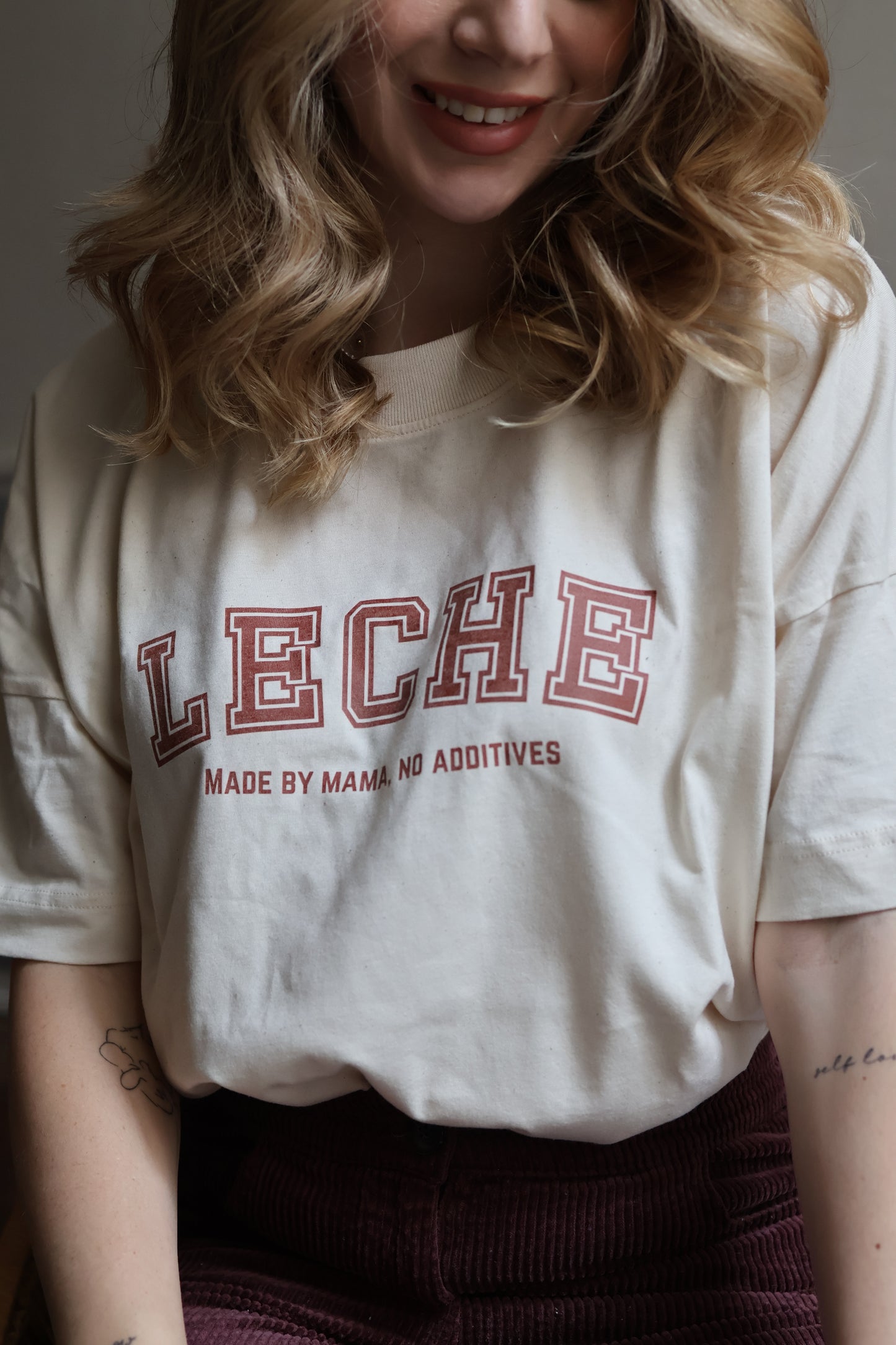 LECHE - Shirt Beige - Rot